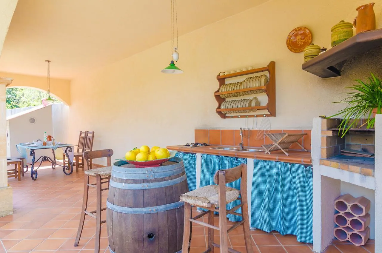 Villa Ses Covetes İspanya