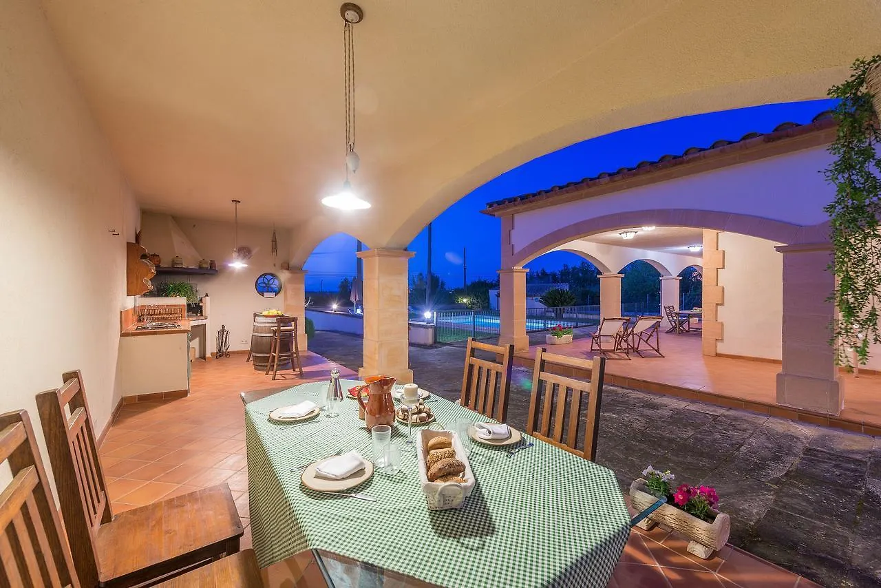 Ses Covetes Villa Petra  Petra (Mallorca)